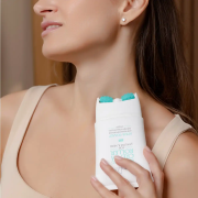 Крем ролер за оформяне на брадичката и шията